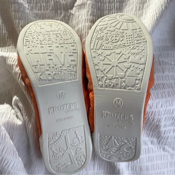 New KRUZERS by Fitkicks NIB foldable portable great for travel slip into flats M - Picture 3 of 12